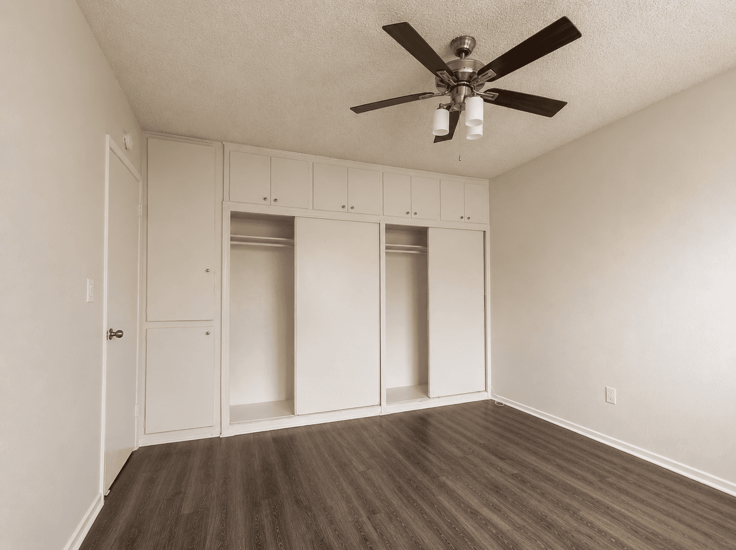 Glendale Apartment: 120 E Chestnut St