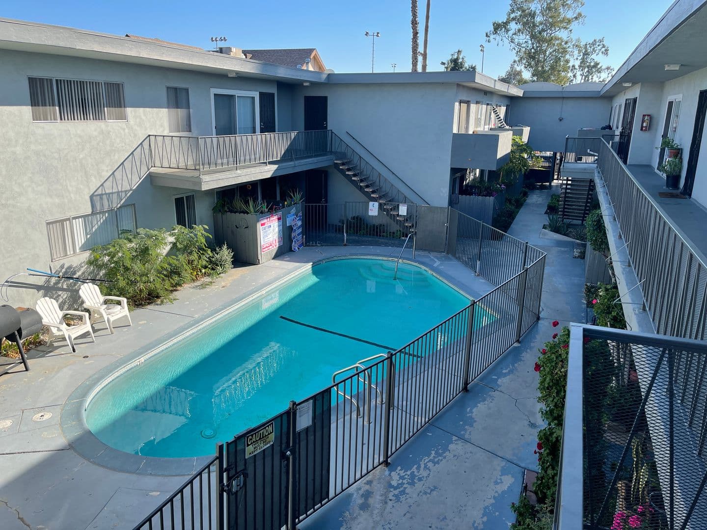 Canoga Park Apartment: 21827 Lanark St