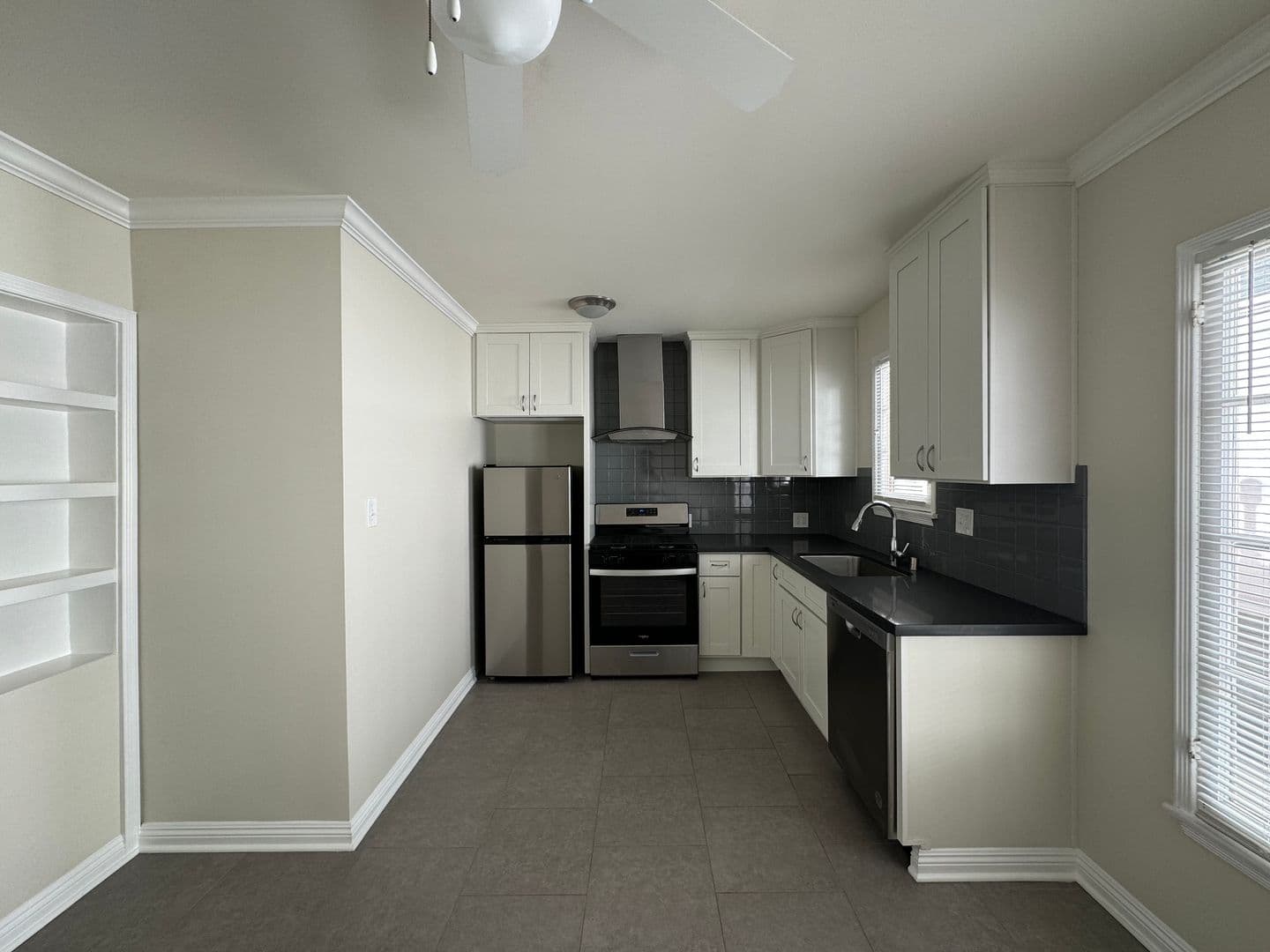 Beverly Hills Apartment: 352 S. Reeves Dr.