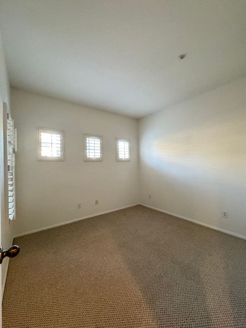 Pasadena Apartment: 616 E. Walnut Street