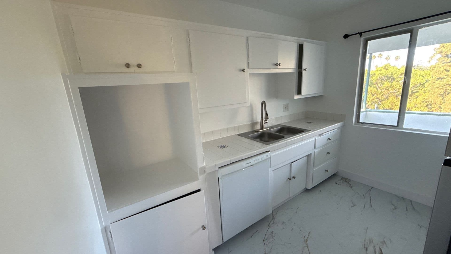 South Pasadena Apartment: 1675 Amberwood Drive