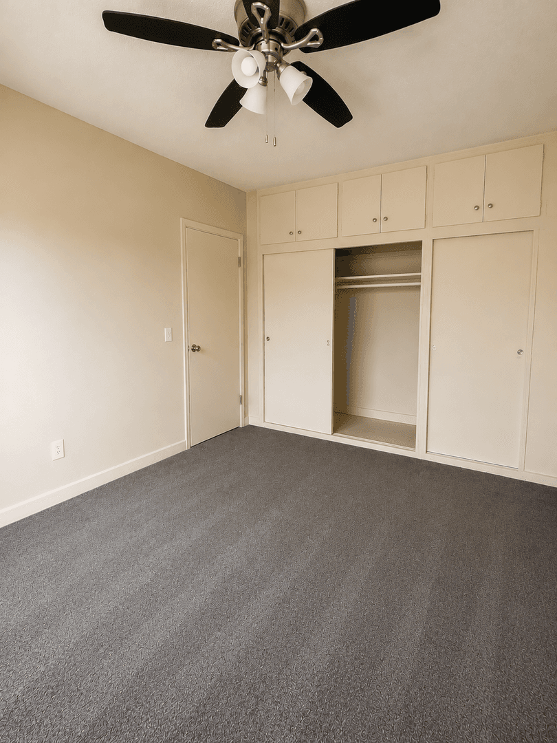 Glendale Apartment: 120 E Chestnut St