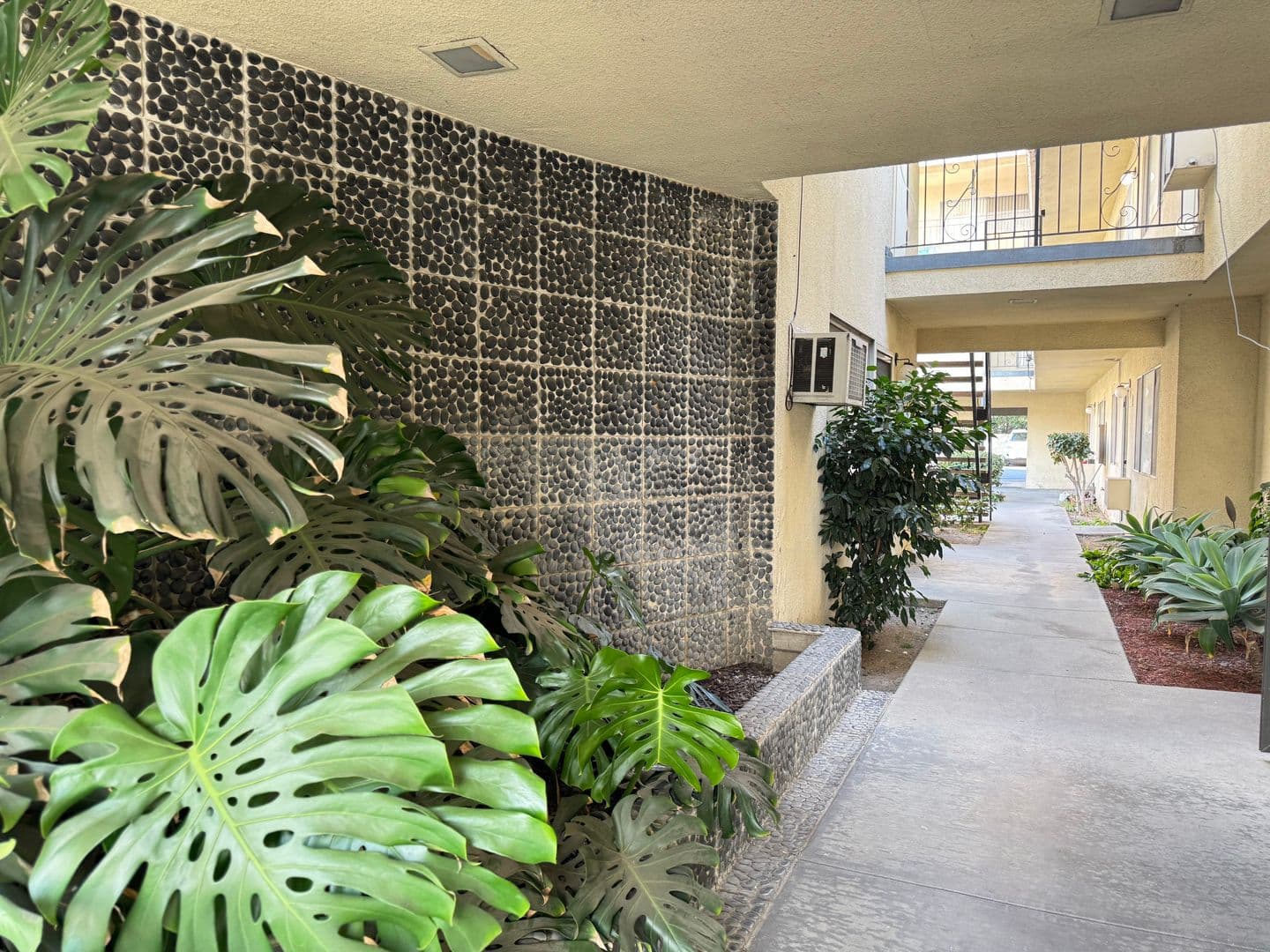 Temple City Apartment: 5708 Temple City Blvd.