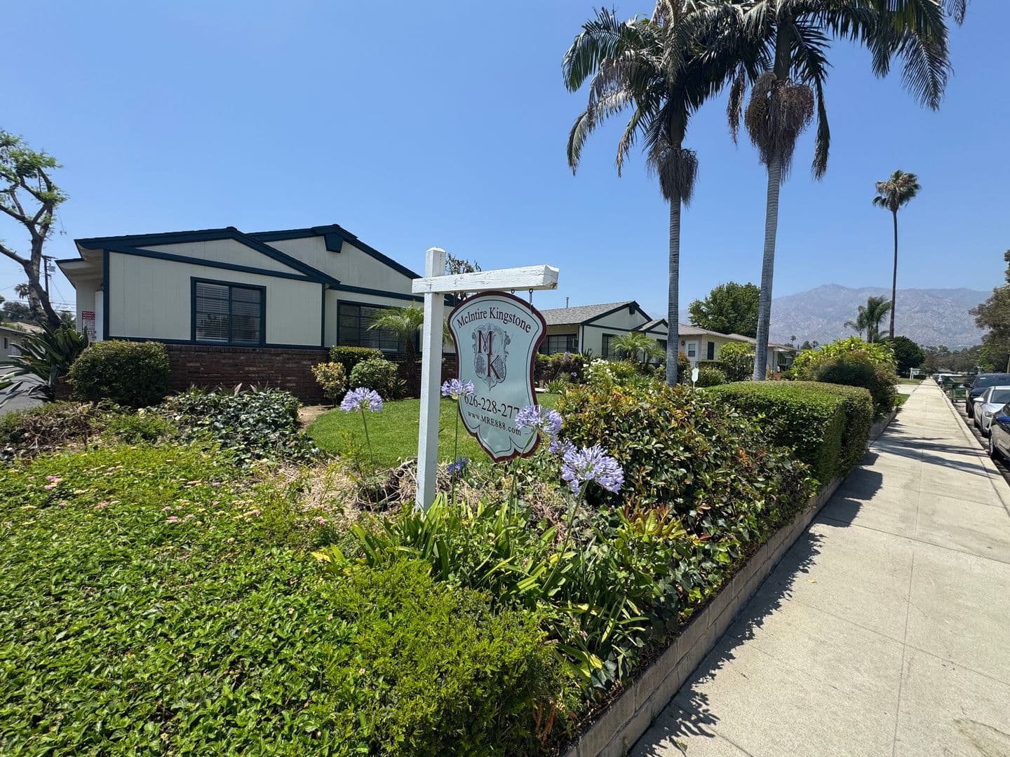Arcadia Apartment: 441-445 S. Baldwin Ave.
