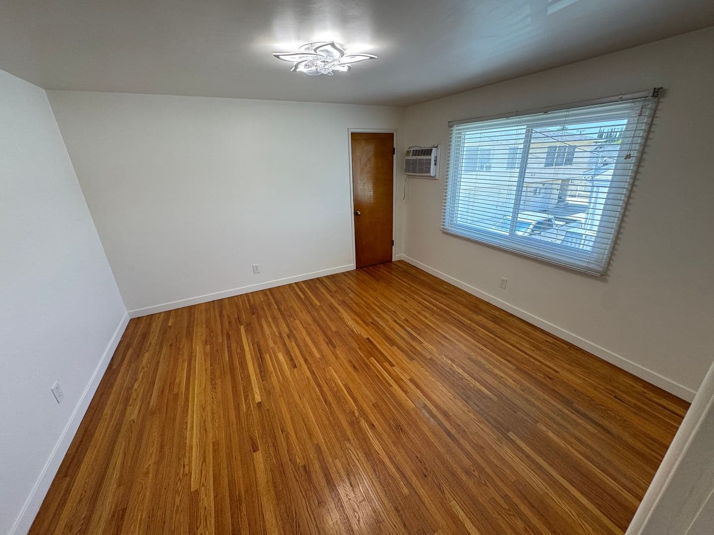 Pasadena Apartment: 1812 N. Allen Ave.