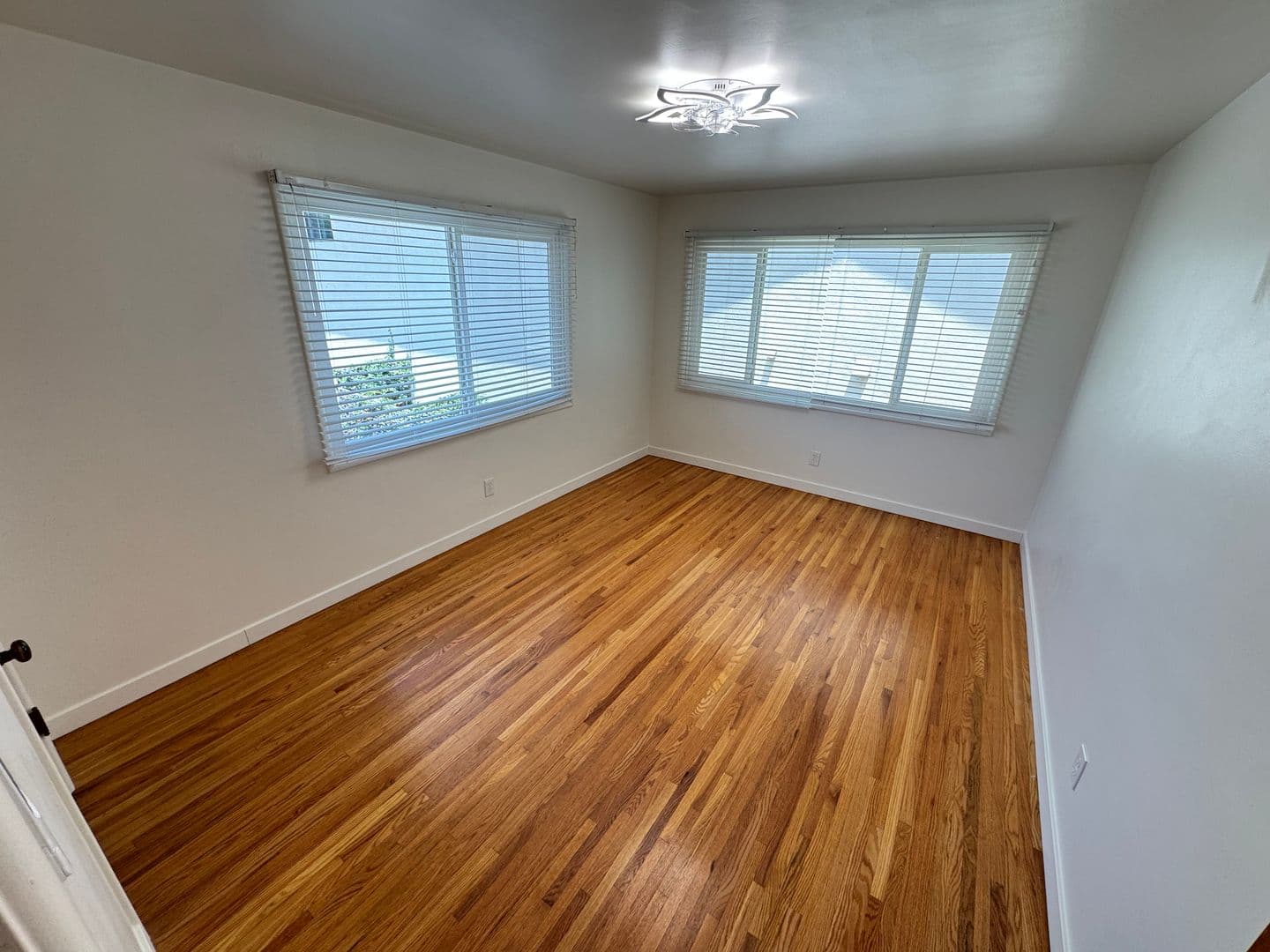 Pasadena Apartment: 1812 N. Allen Ave.