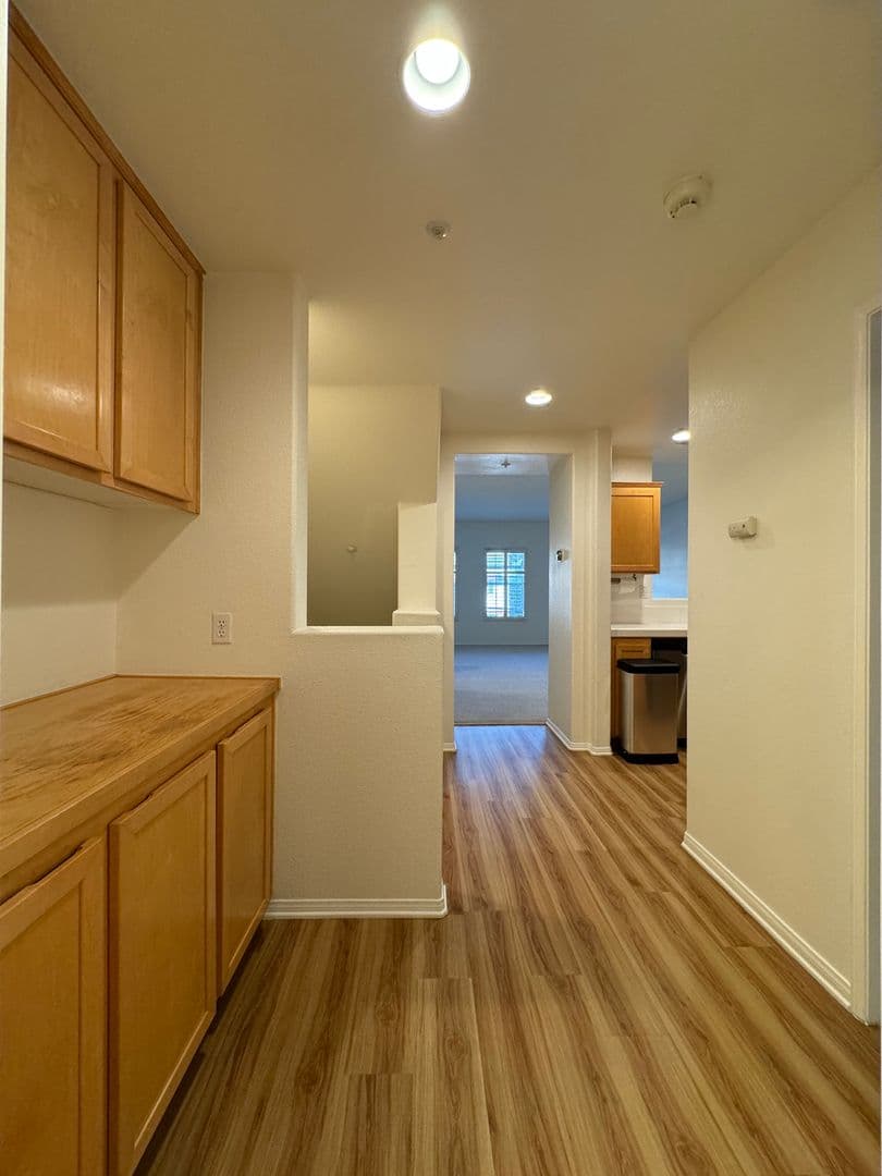 Pasadena Apartment: 616 E. Walnut Street