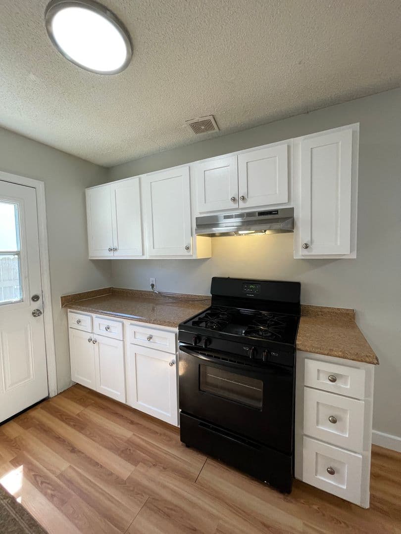 West Covina Apartment: 747 N Azusa Ave