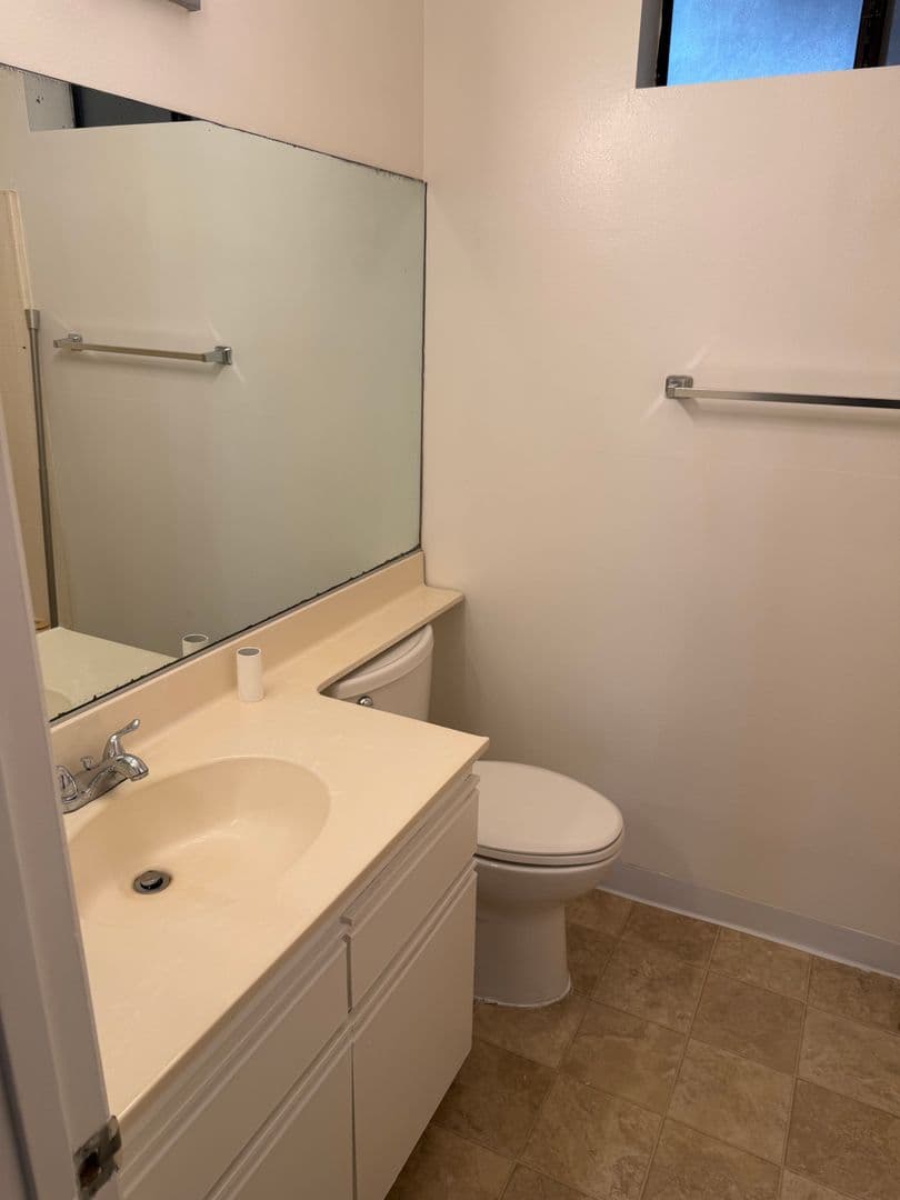Glendale Apartment: 550 W. Stocker Street