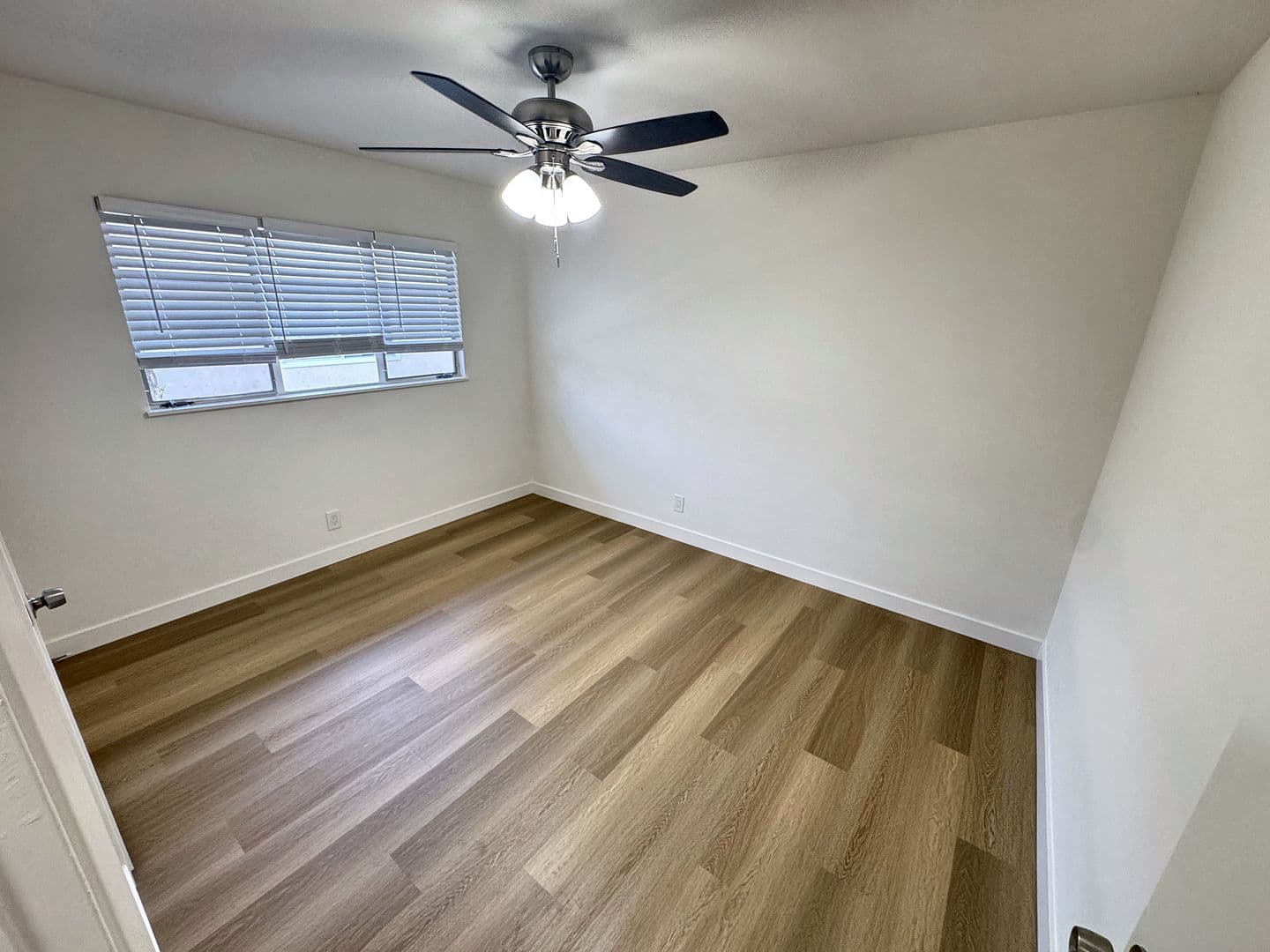 Arcadia Apartment: 441-445 S. Baldwin Ave.