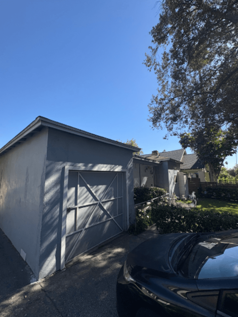 Pasadena Apartment: 52 S Allen Ave
