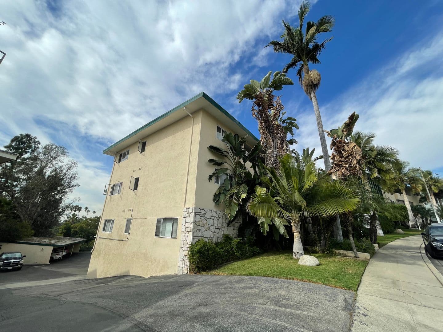 South Pasadena Apartment: 1675 Amberwood Drive