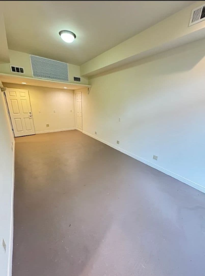 Los Angeles Apartment: 751 N. Harper Ave.