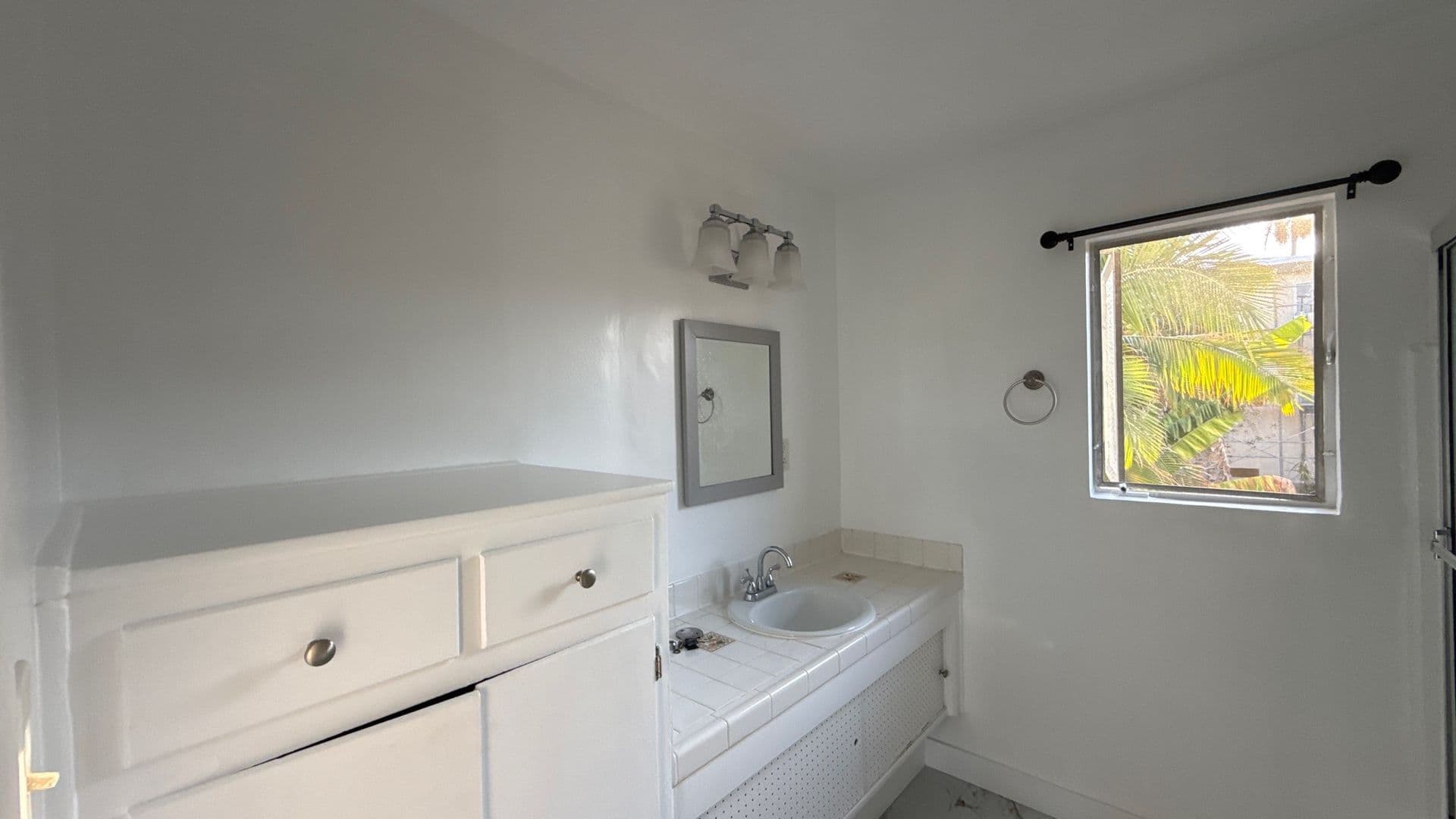 South Pasadena Apartment: 1675 Amberwood Drive