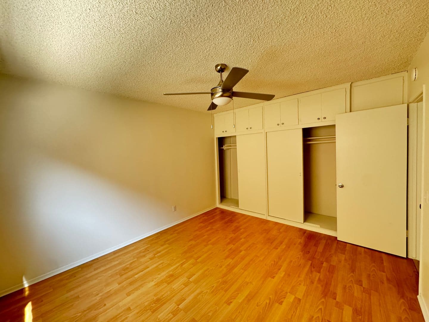 Glendale Apartment: 120 E Chestnut St