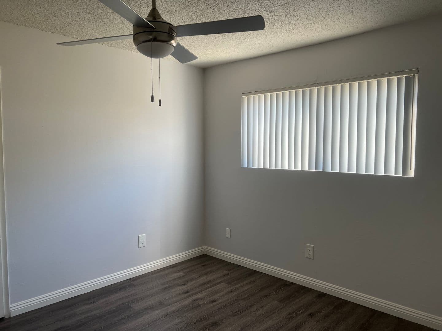 San Fernando Apartment: 650 Glenoaks Boulevard