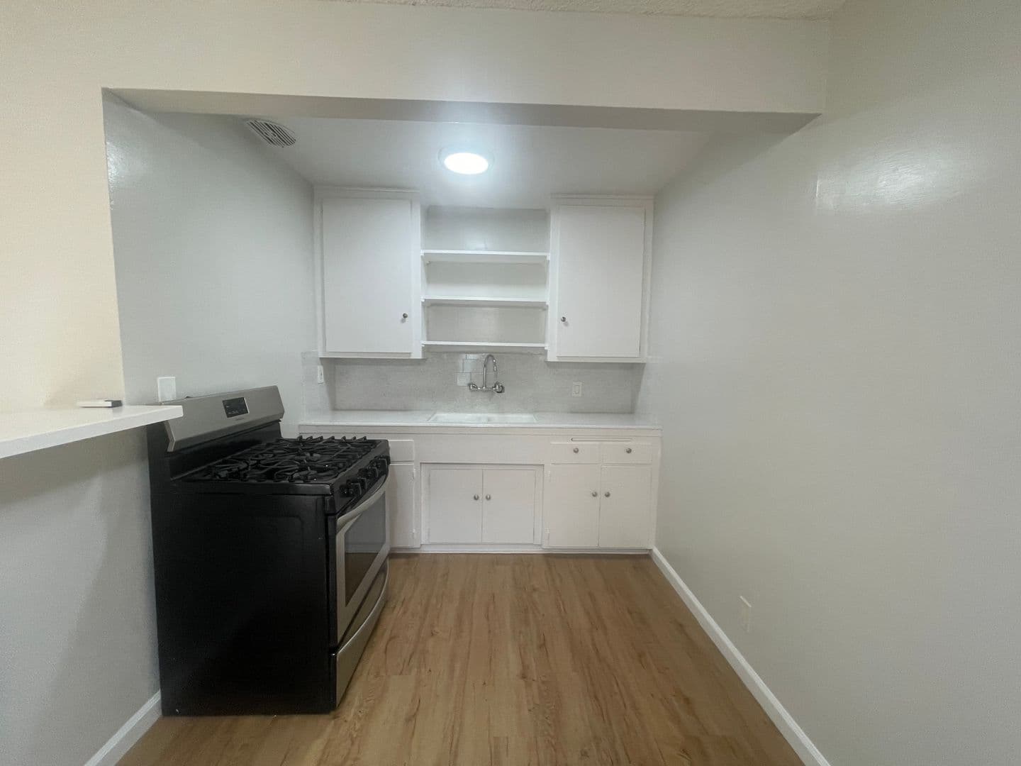 Monrovia Apartment: 729-733 W Foothill Blvd