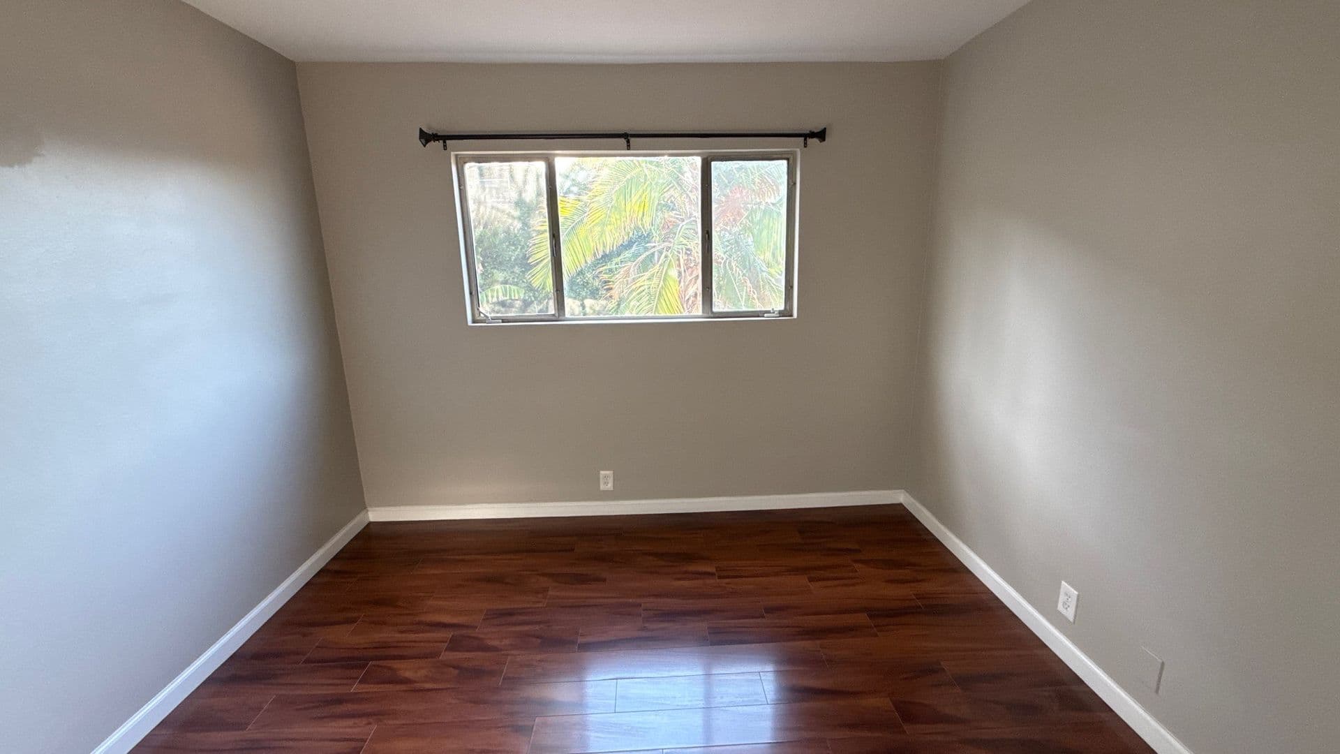 South Pasadena Apartment: 1675 Amberwood Drive
