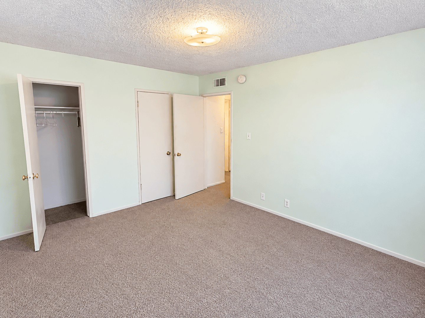 West Hollywood Apartment: 1031-1035  N. Harper Avenue