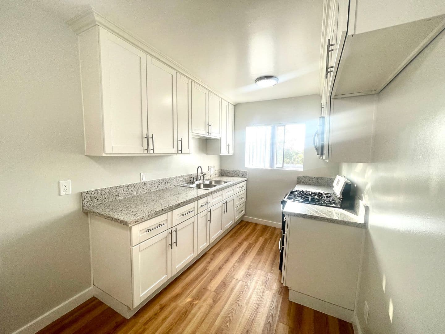 West Covina Apartment: 747 N Azusa Ave
