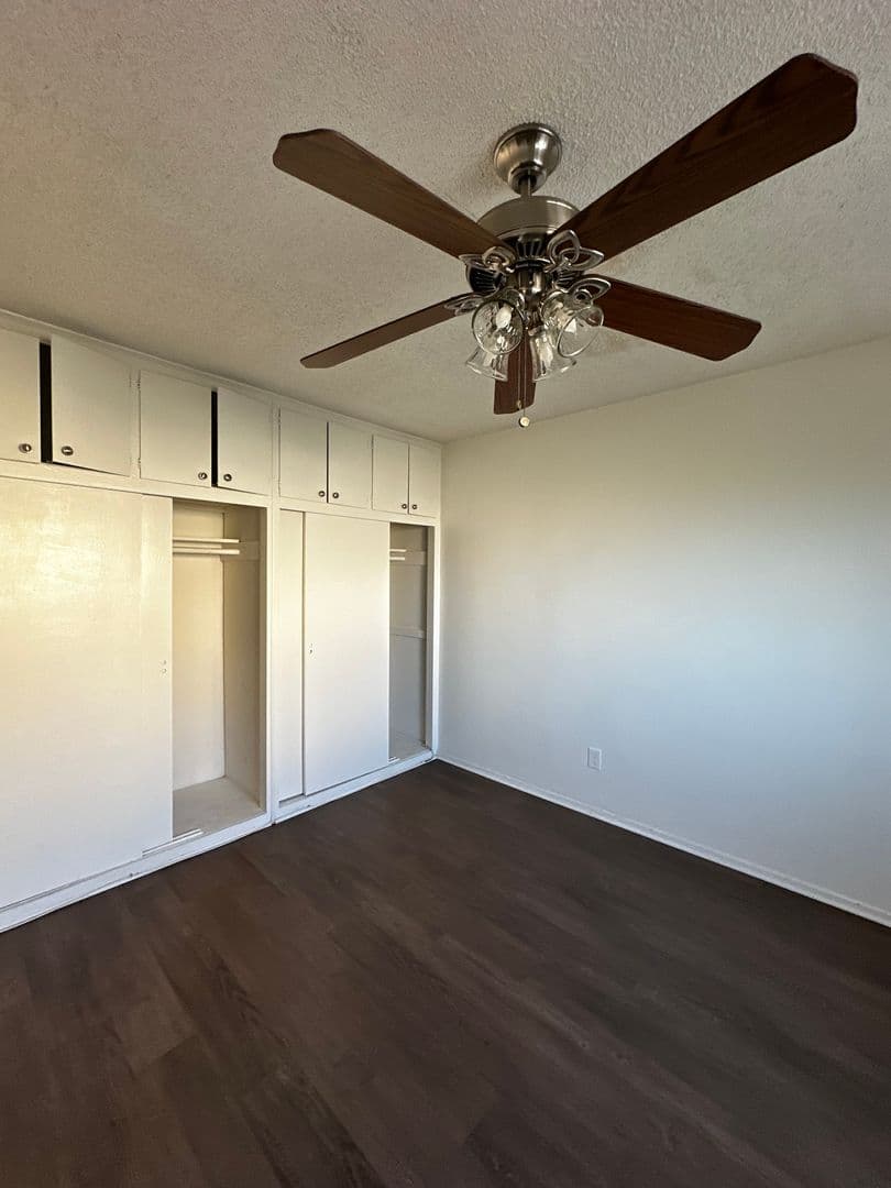 Glendale Apartment: 120 E Chestnut St
