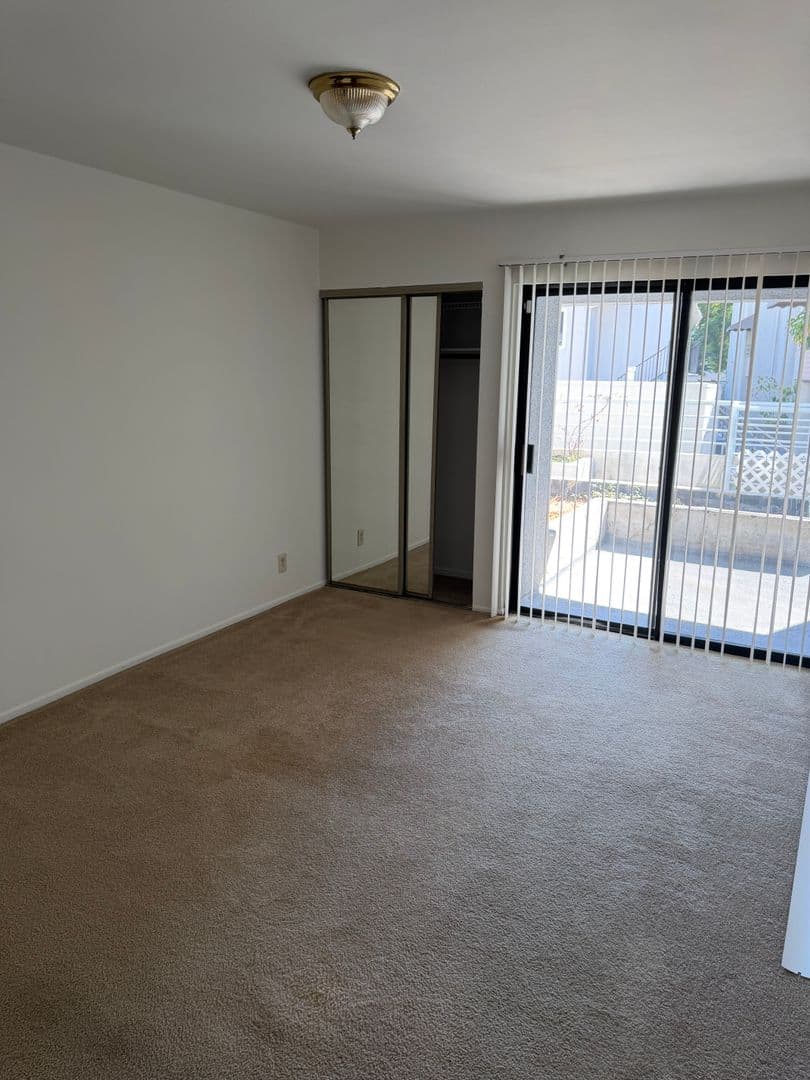 Glendale Apartment: 550 W. Stocker Street