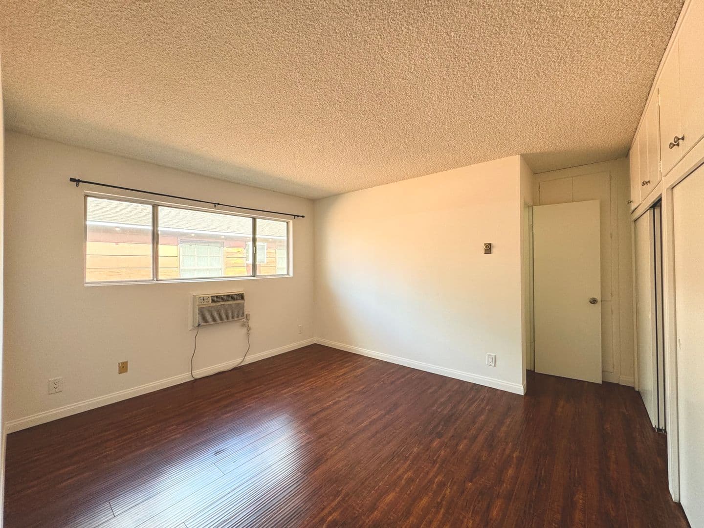Los Angeles Apartment: 2106 S. Bentley Ave
