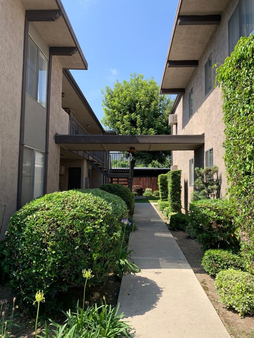 Monrovia Apartment: 115 N. Myrtle Avenue