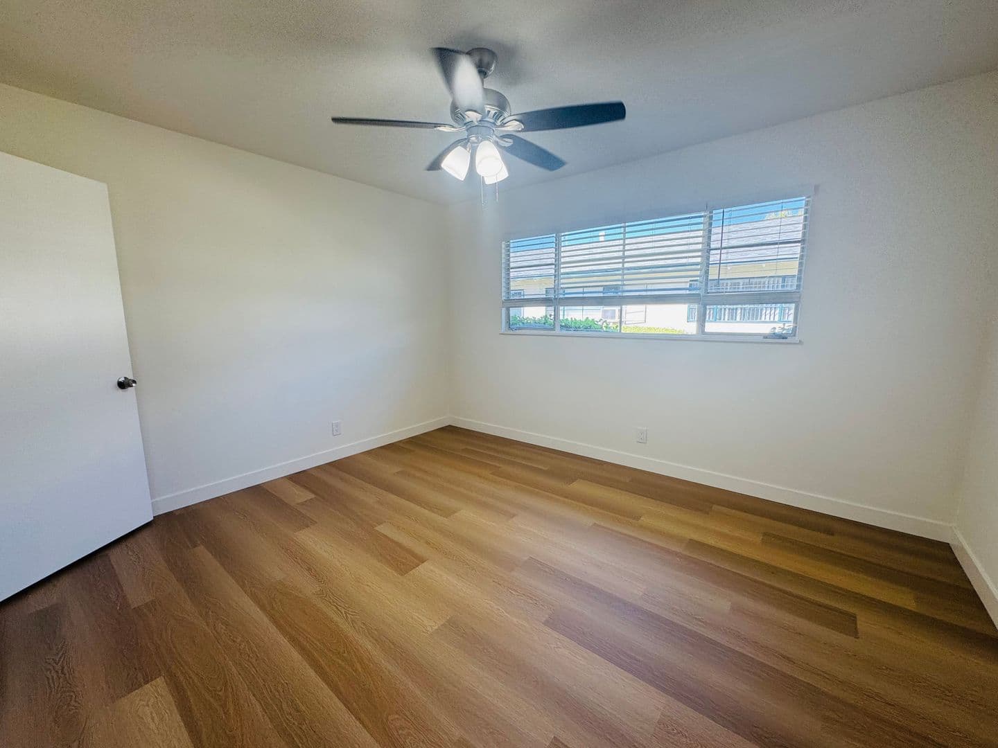 Arcadia Apartment: 441-445 S. Baldwin Ave.