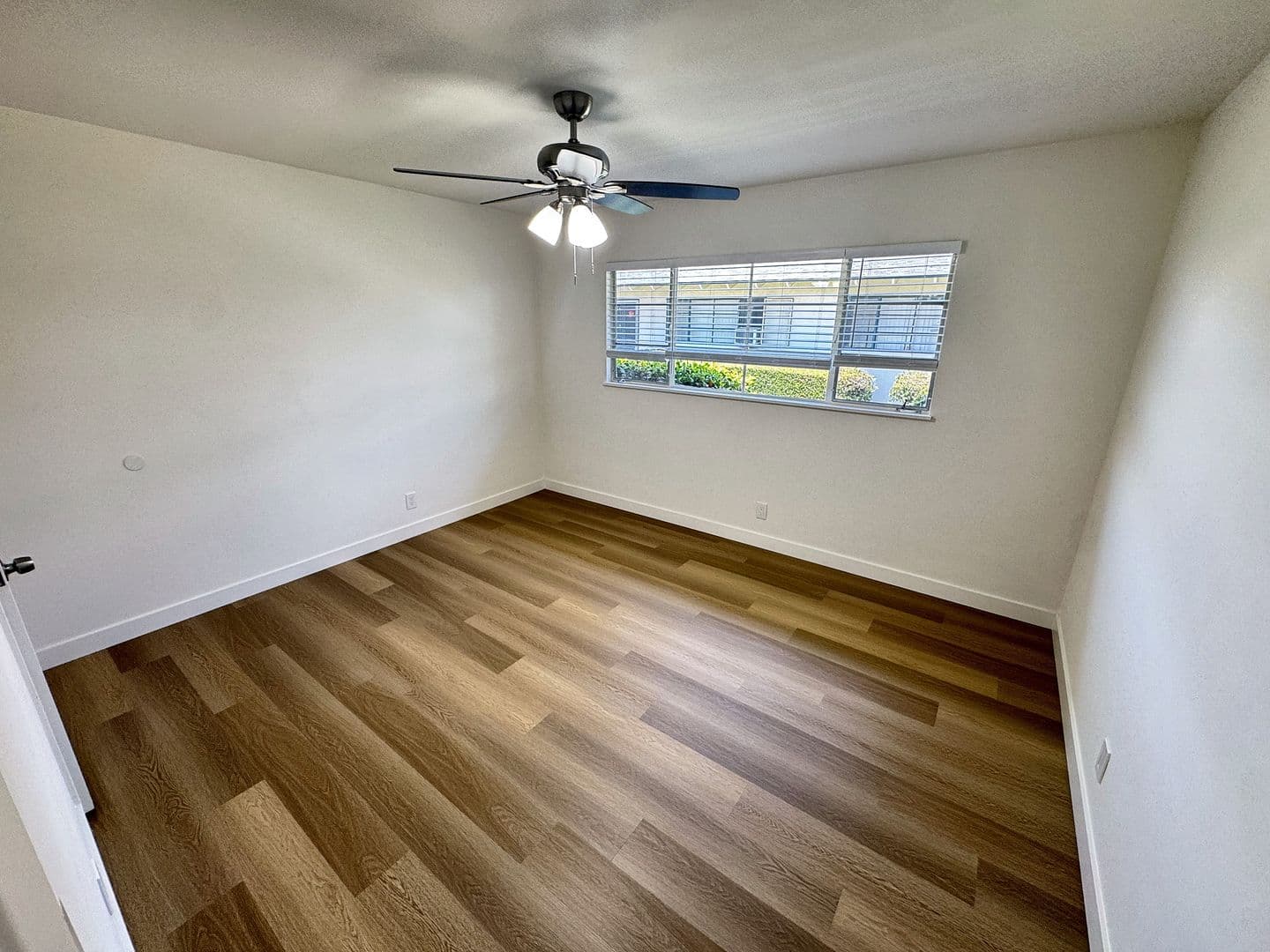 Arcadia Apartment: 441-445 S. Baldwin Ave.