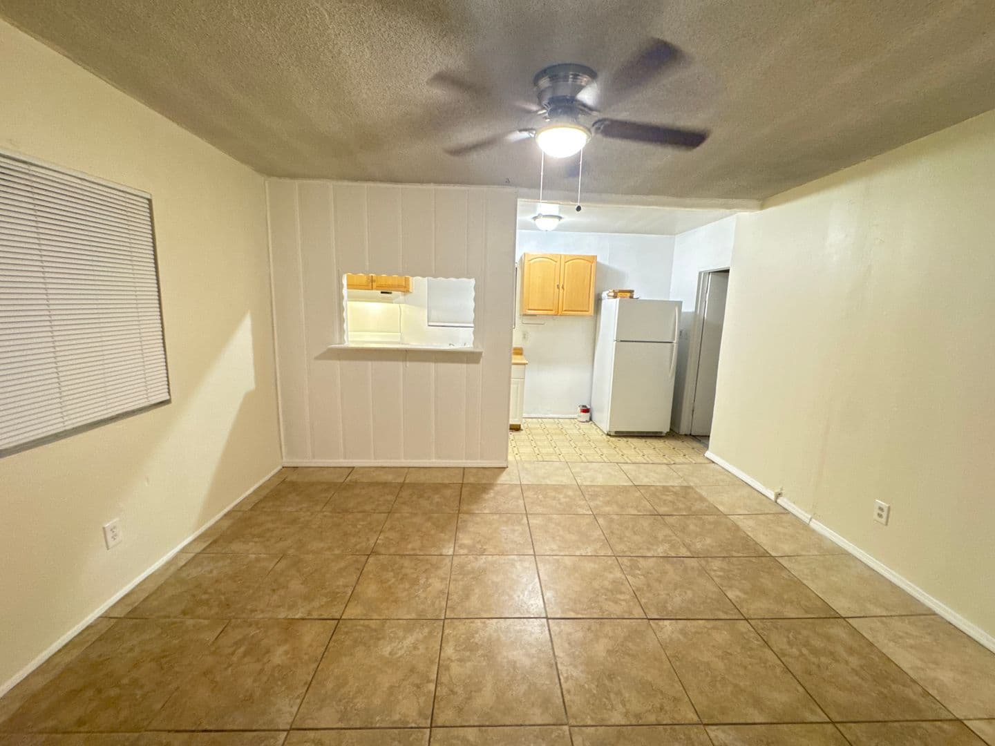 Pasadena Apartment: 52 S Allen Ave
