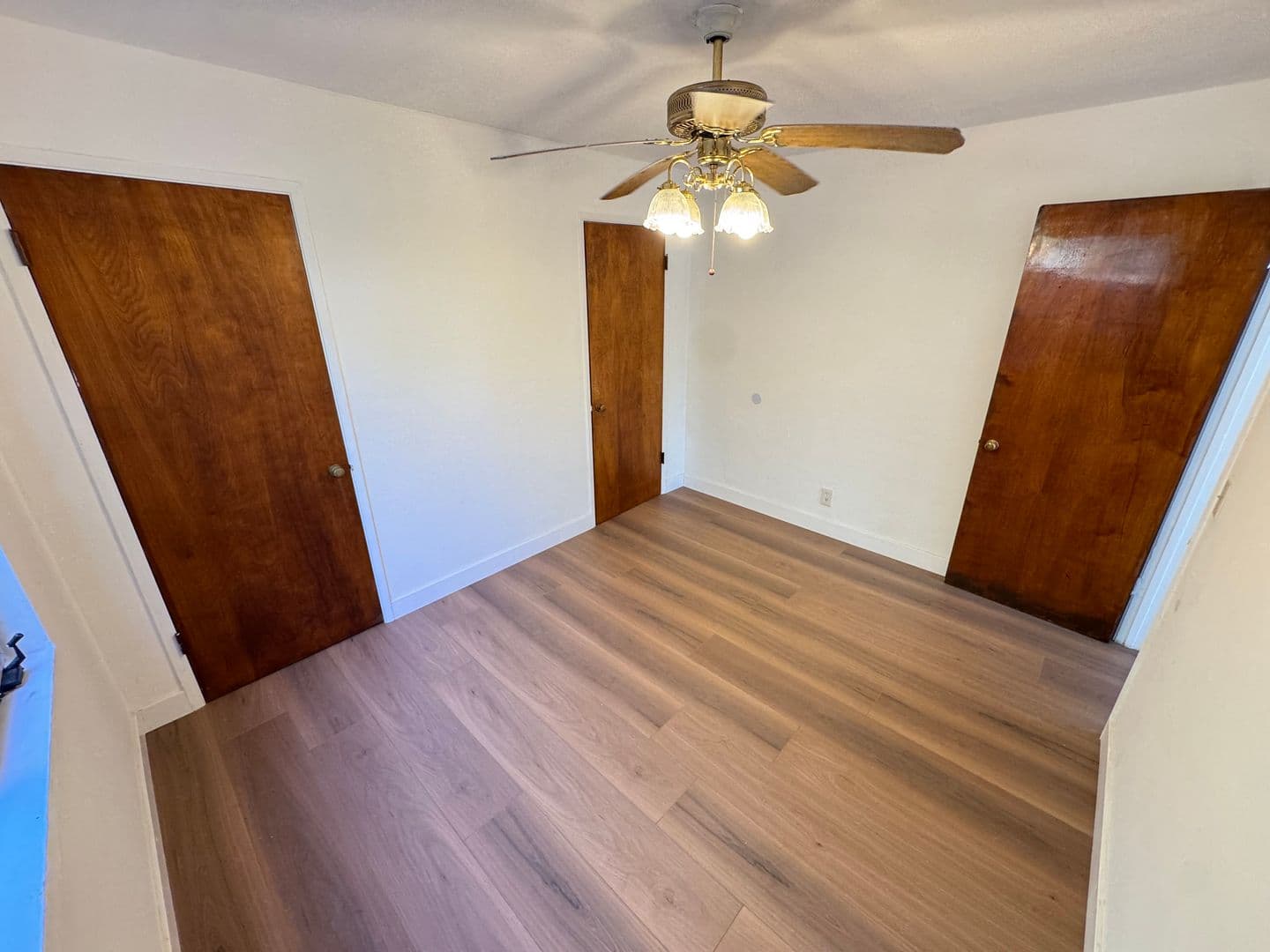Los Angeles Apartment: 2962-2964 Hyperion Avenue