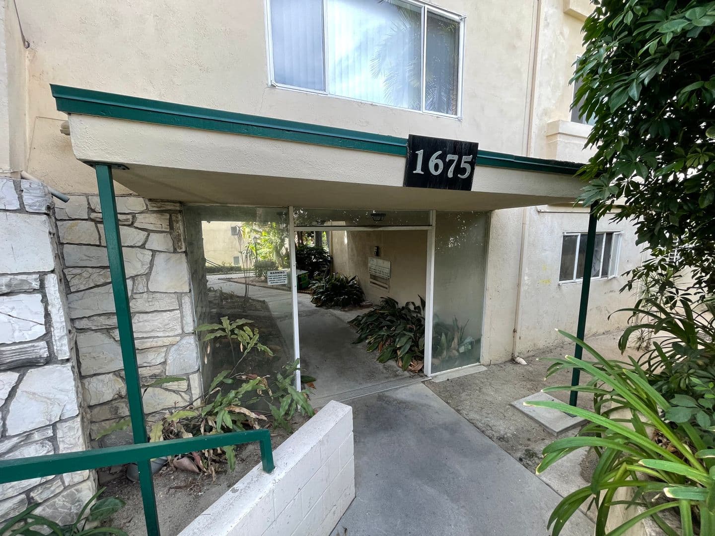 South Pasadena Apartment: 1675 Amberwood Drive