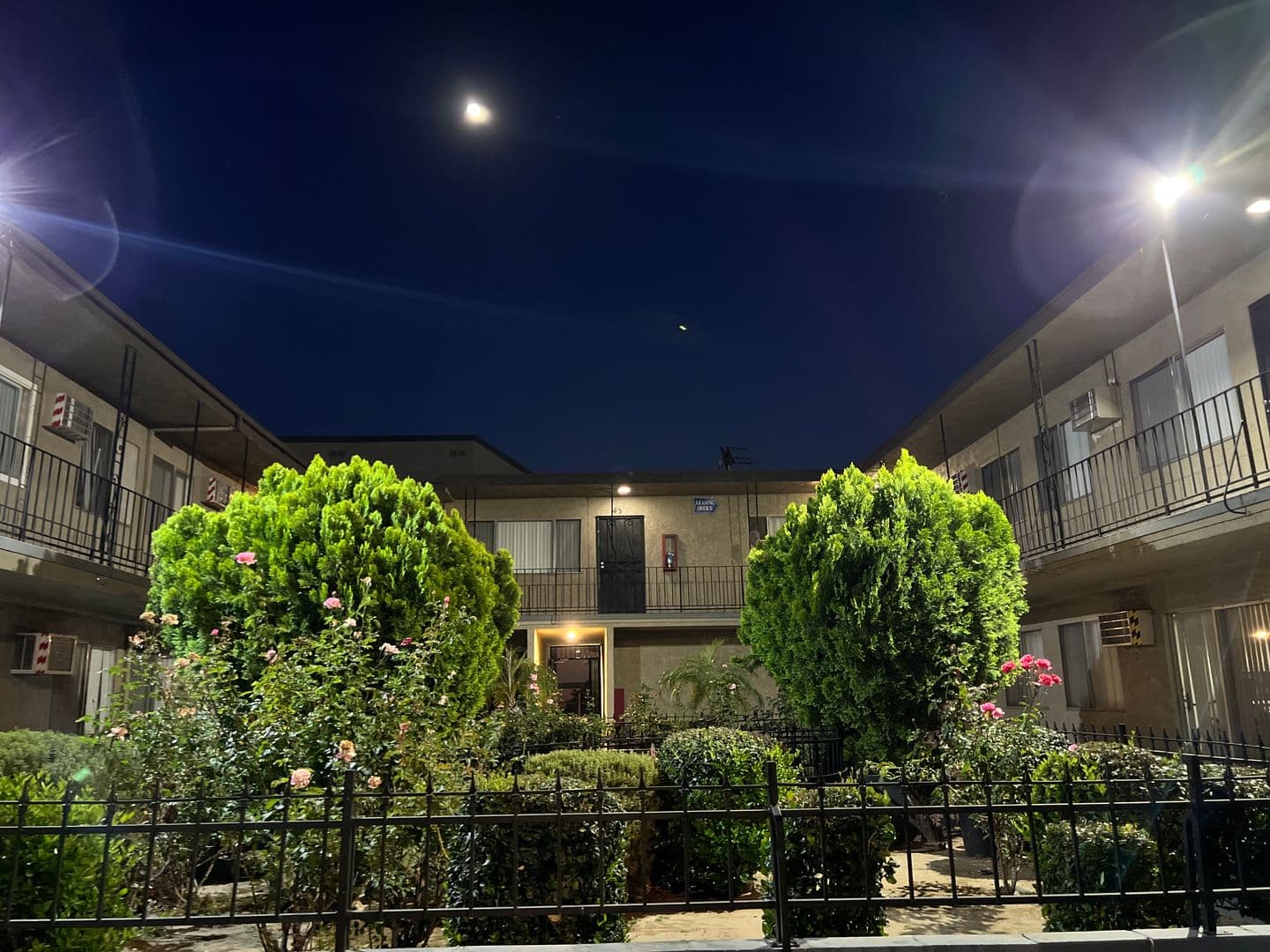 San Fernando Apartment: 650 Glenoaks Boulevard