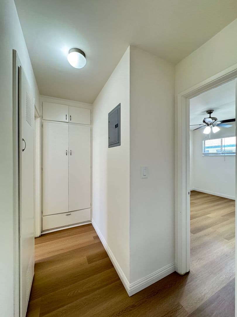 Arcadia Apartment: 511-515 S. Baldwin Ave.