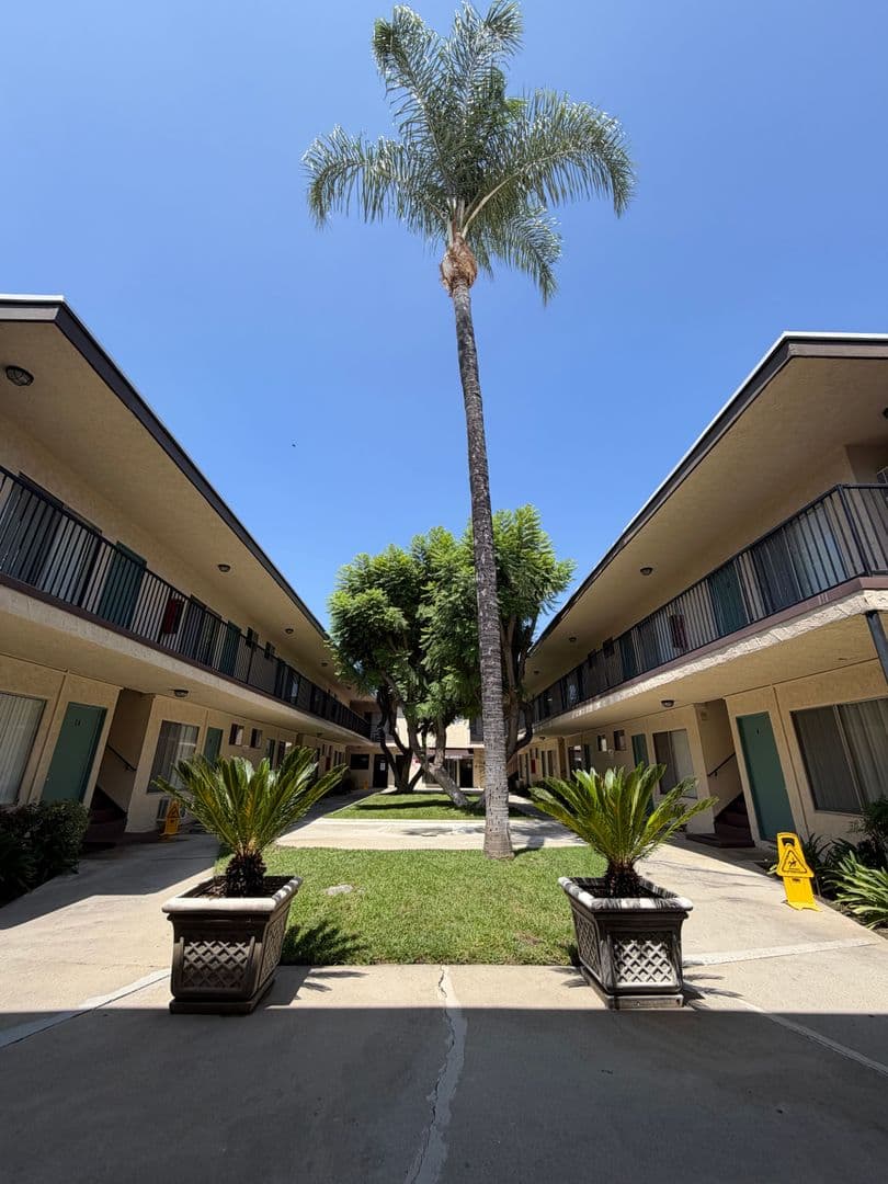 West Covina Apartment: 747 N Azusa Ave