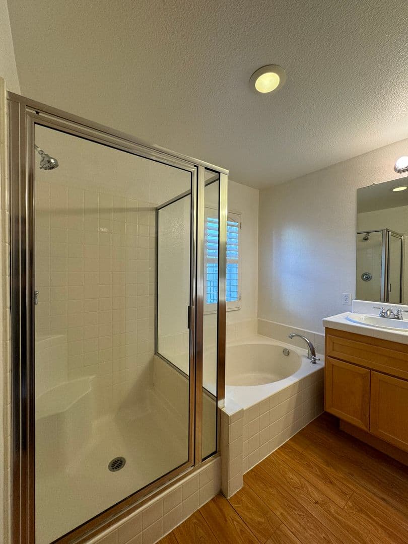 Pasadena Apartment: 616 E. Walnut Street