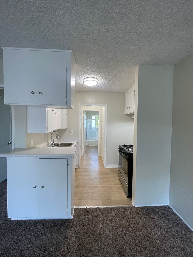 West Covina Apartment: 747 N Azusa Ave