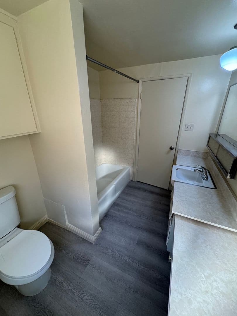 Temple City Apartment: 5708 Temple City Blvd.