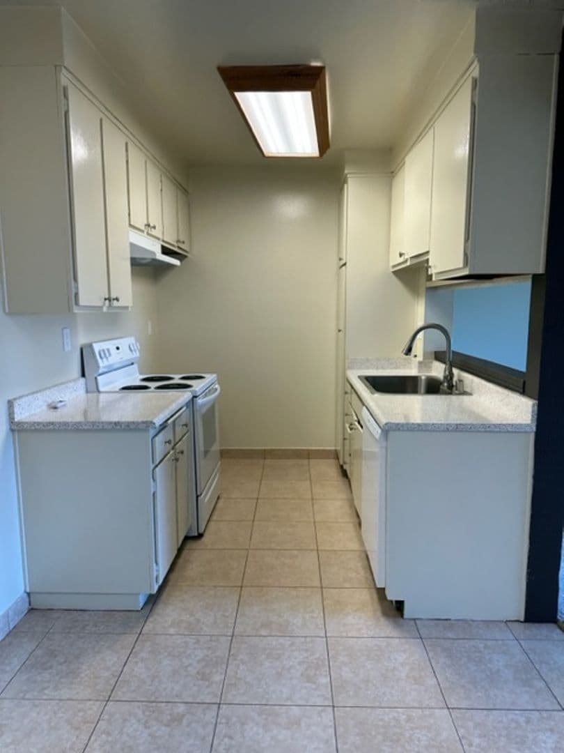 Monrovia Apartment: 115 N. Myrtle Avenue