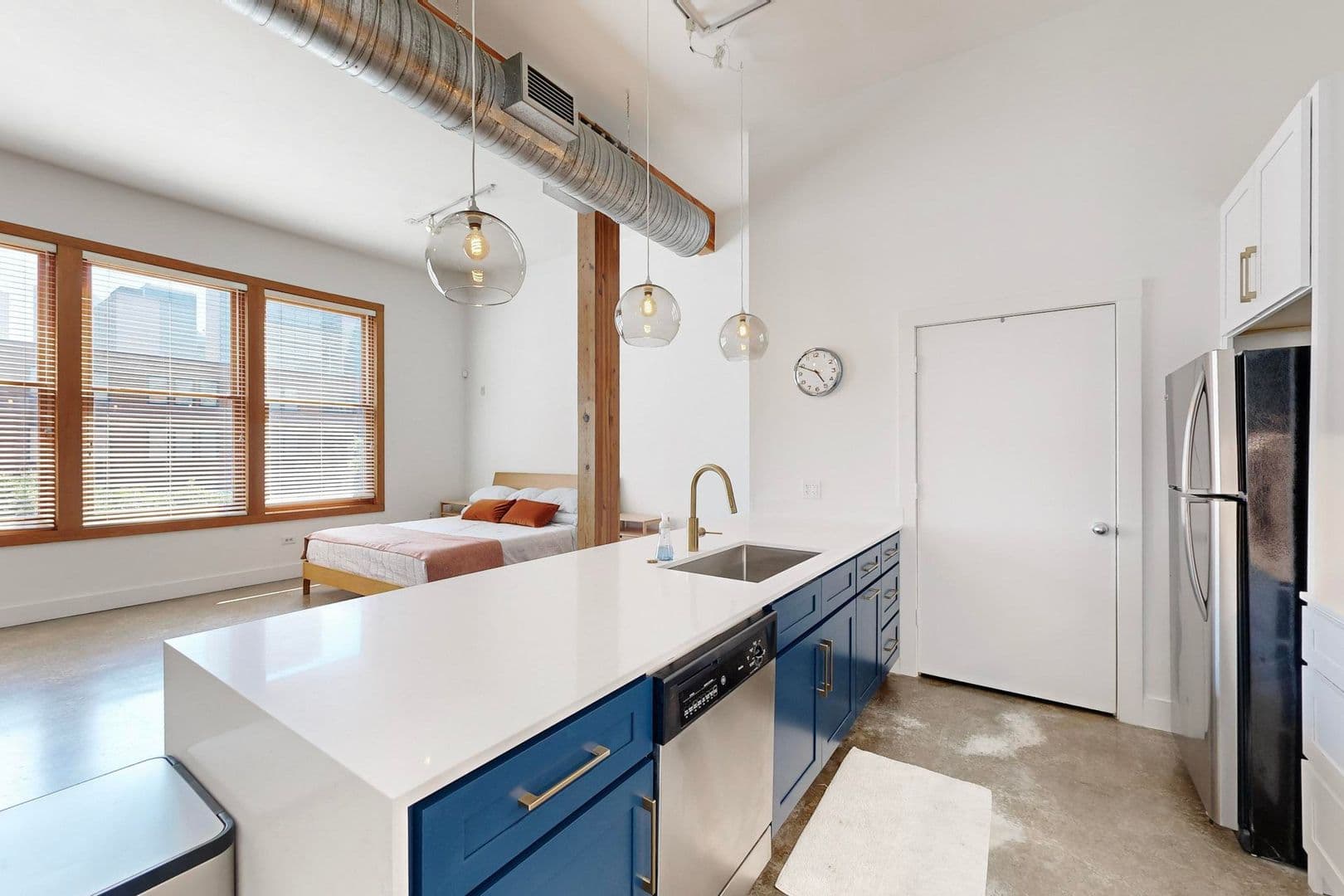 Dallas Condo: 2502 Live Oak  St.