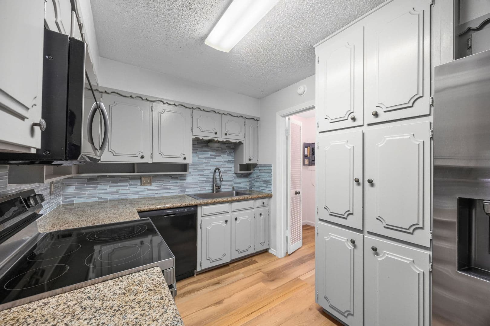Arlington House: 2019 Fleur De Lis Ct