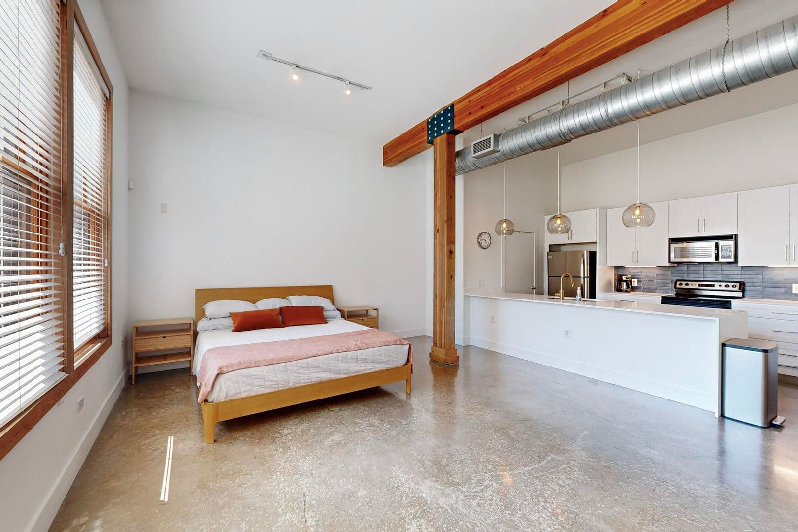 Dallas Condo: 2502 Live Oak  St.