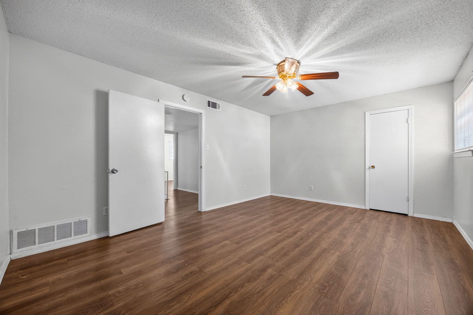 Arlington House: 2019 Fleur De Lis Ct