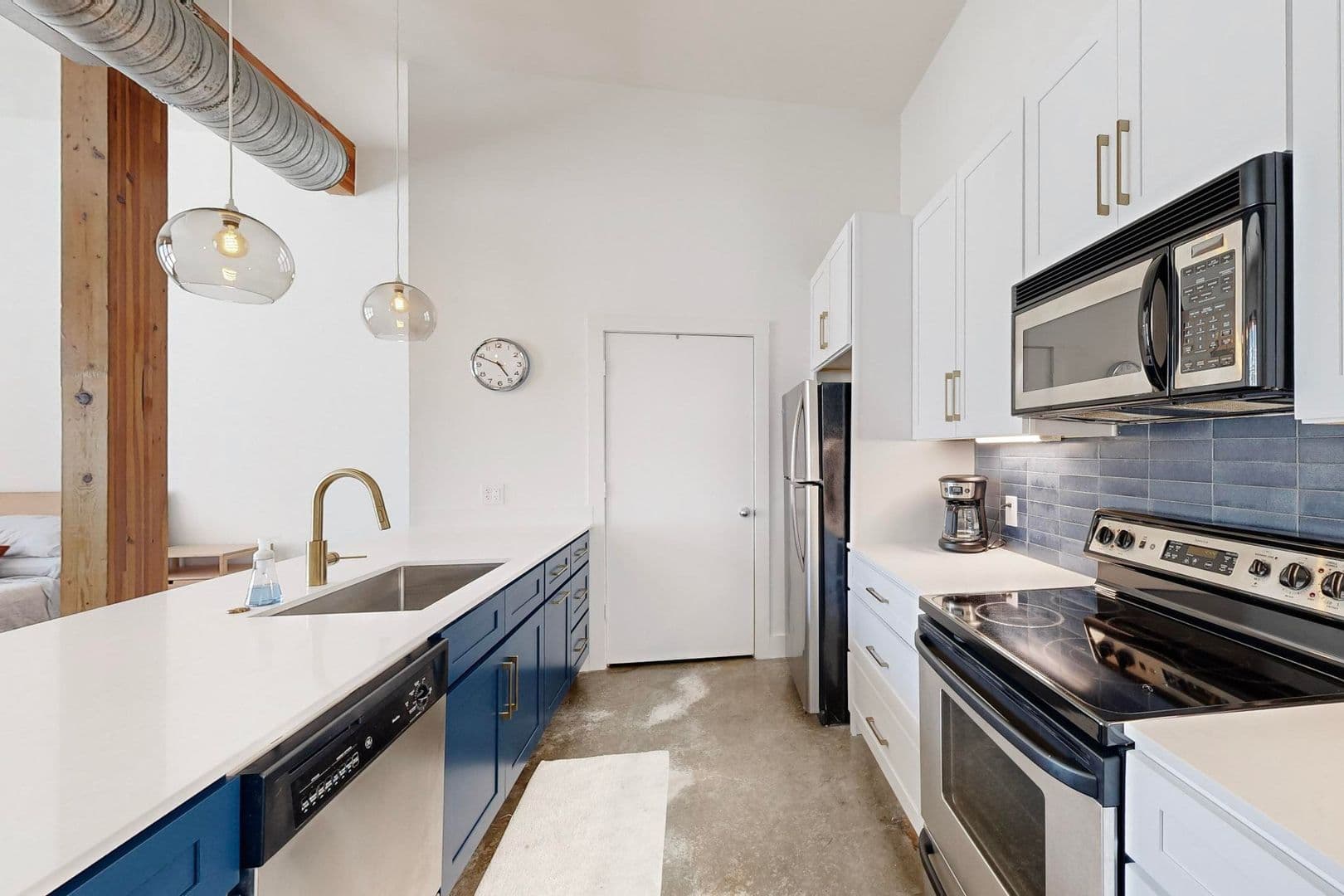 Dallas Condo: 2502 Live Oak  St.