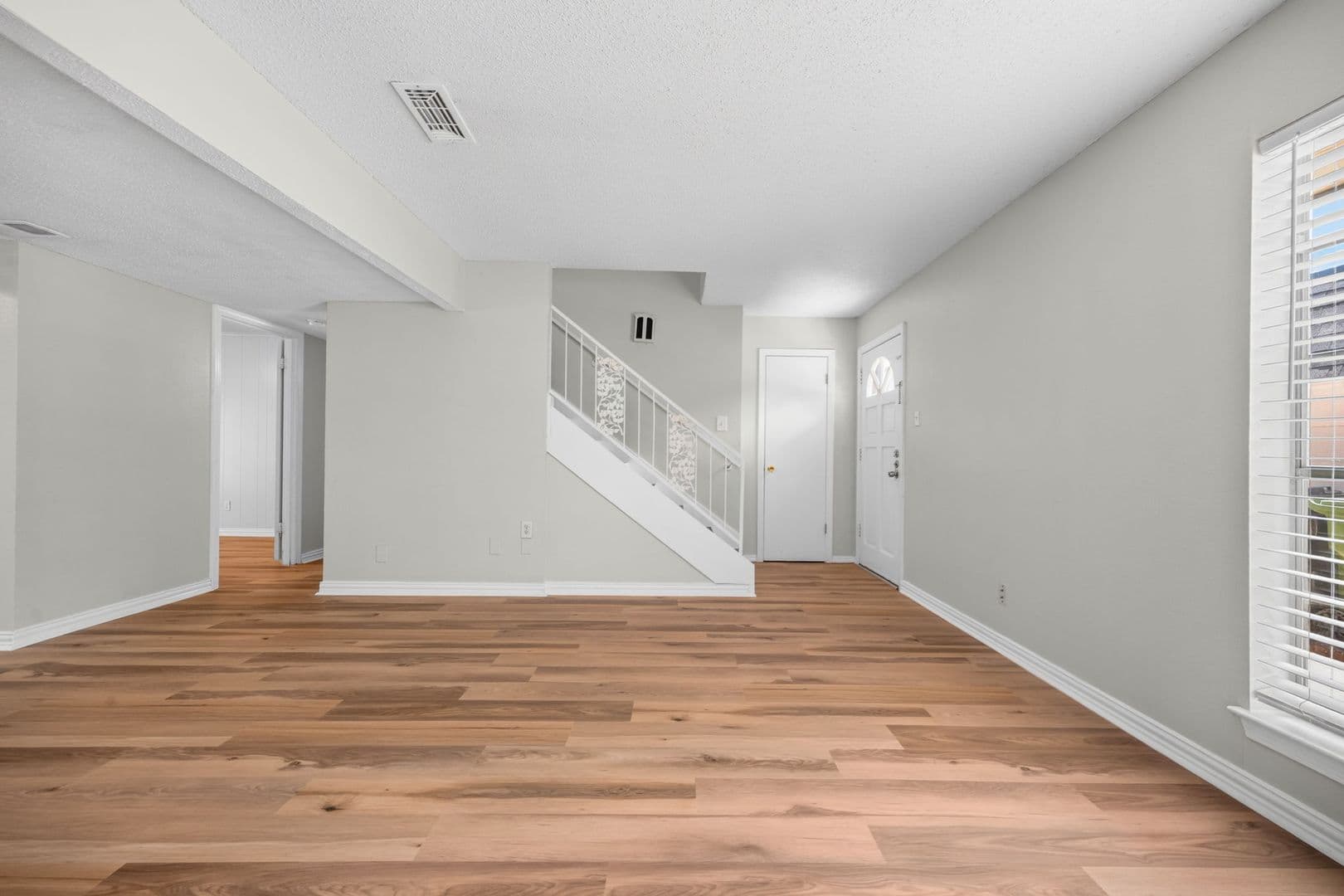 Arlington House: 2019 Fleur De Lis Ct