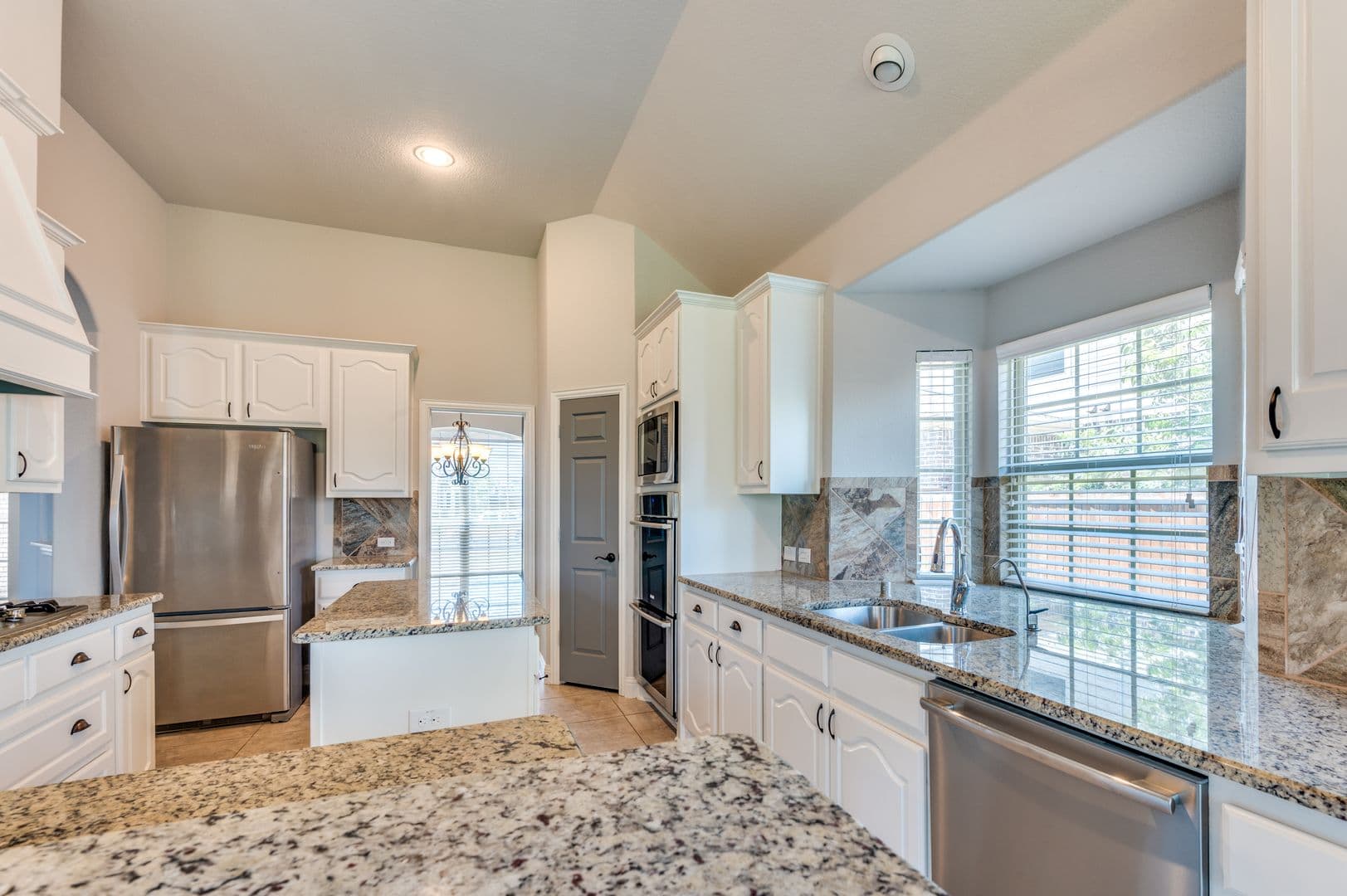 Grand Prairie House: 2812 Pino