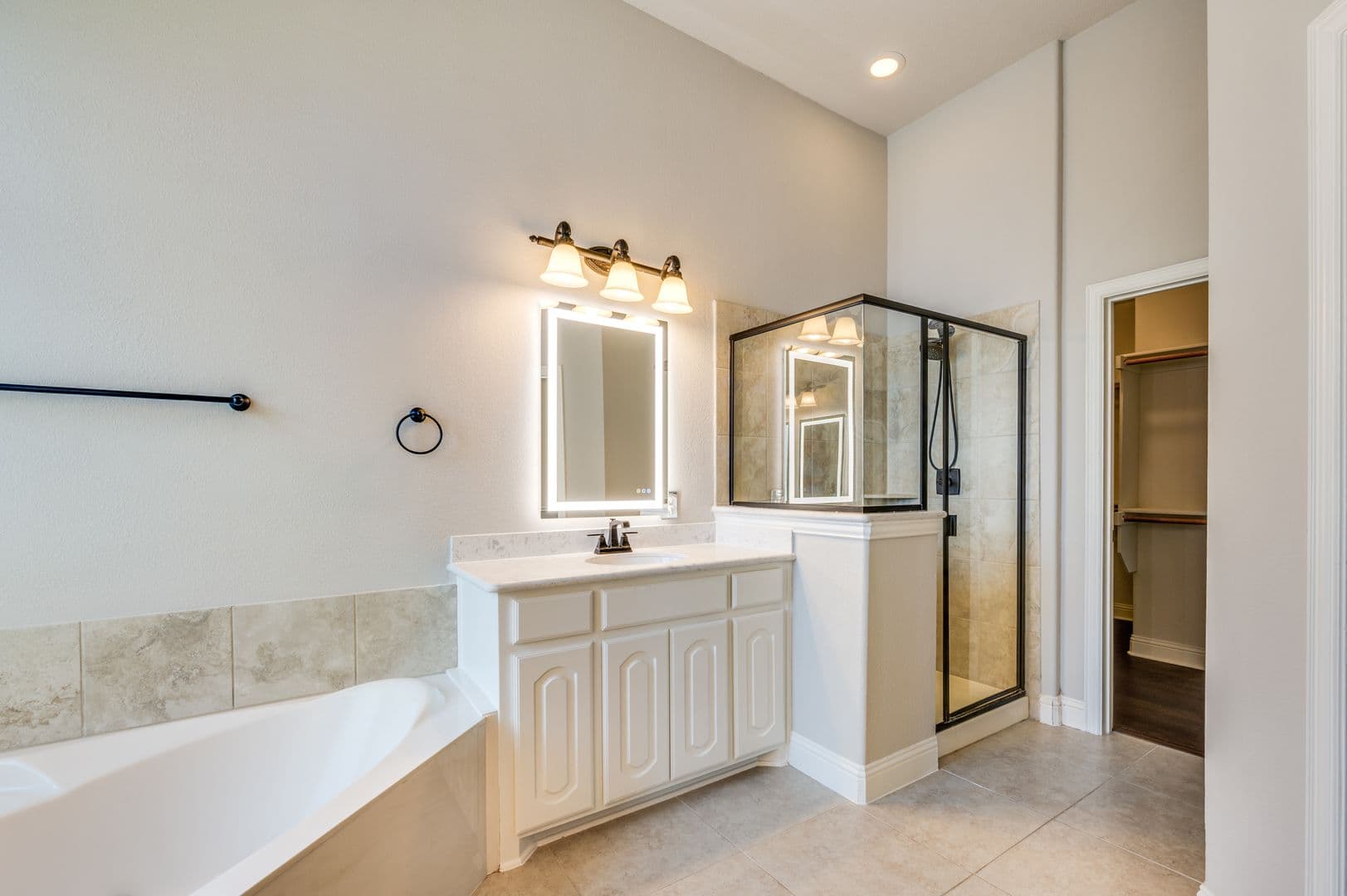 Grand Prairie House: 2812 Pino