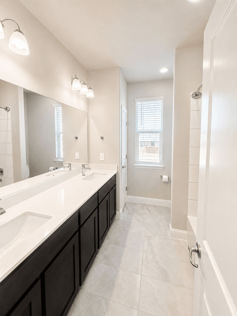 Midlothian House: 6002 14th St