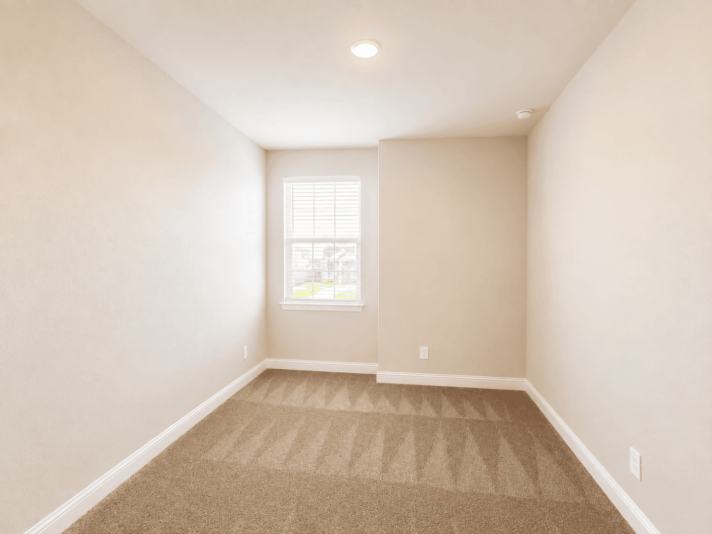 Midlothian House: 6002 14th St